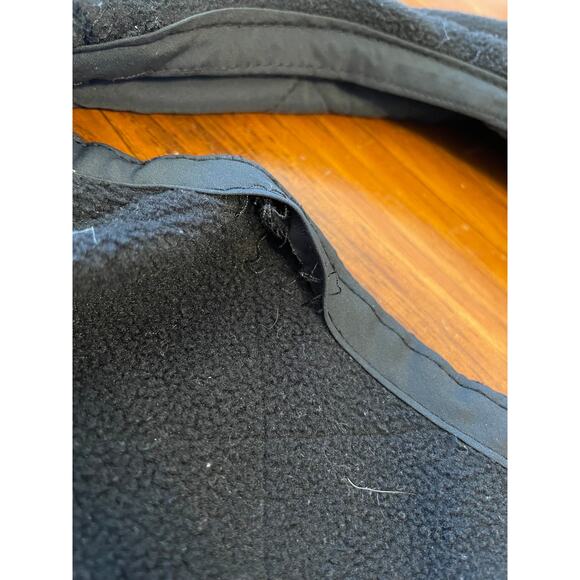 Bit & Bridle Women XS Vest Pockets Black Full Zip FleeceLined Quilted Small Flaw - Picture 8 of 8